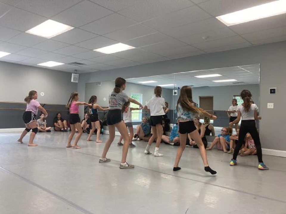 picture of full sprung dance floors