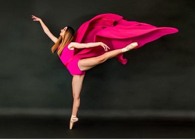 Allison Bach Biography Picture